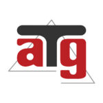 Een gestileerd logo met de kleine letters "a" en "g" in rood en een grote zwarte "T" erboven, met twee overlappende grijze driehoeken op de achtergrond.